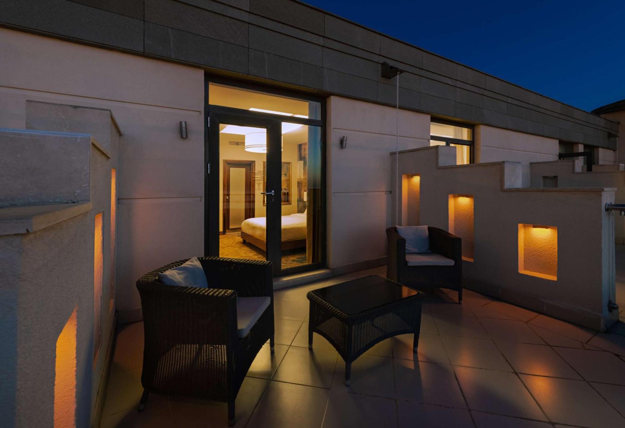 Doubletree By Hilton Wan Zewnętrze zdjęcie