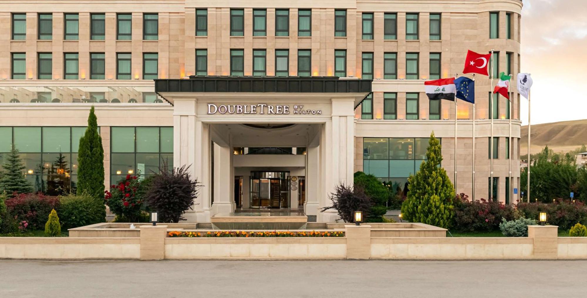 Doubletree By Hilton Wan Zewnętrze zdjęcie